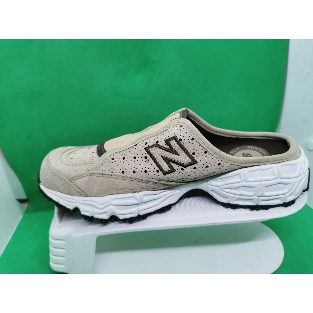 New Balance 801 Slip On All Terrain Beige Suede Leather Shoes Size 6.5 D W801FC